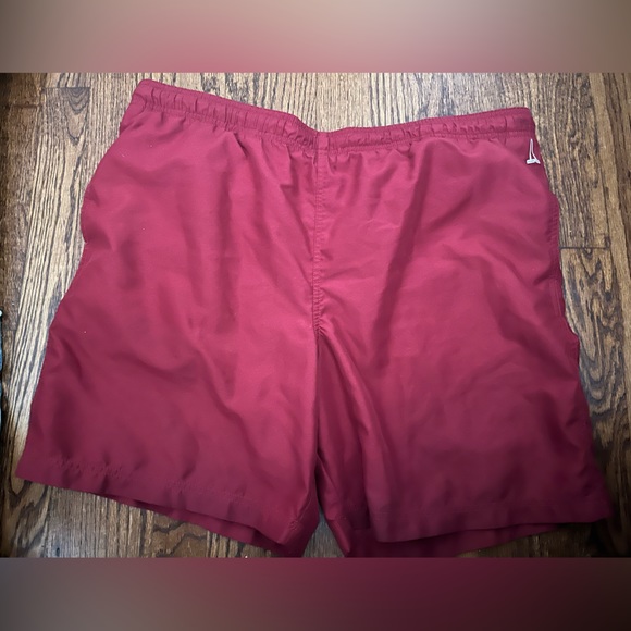 Mens red Croft and barrow swim trunks size L - Picture 1 of 1